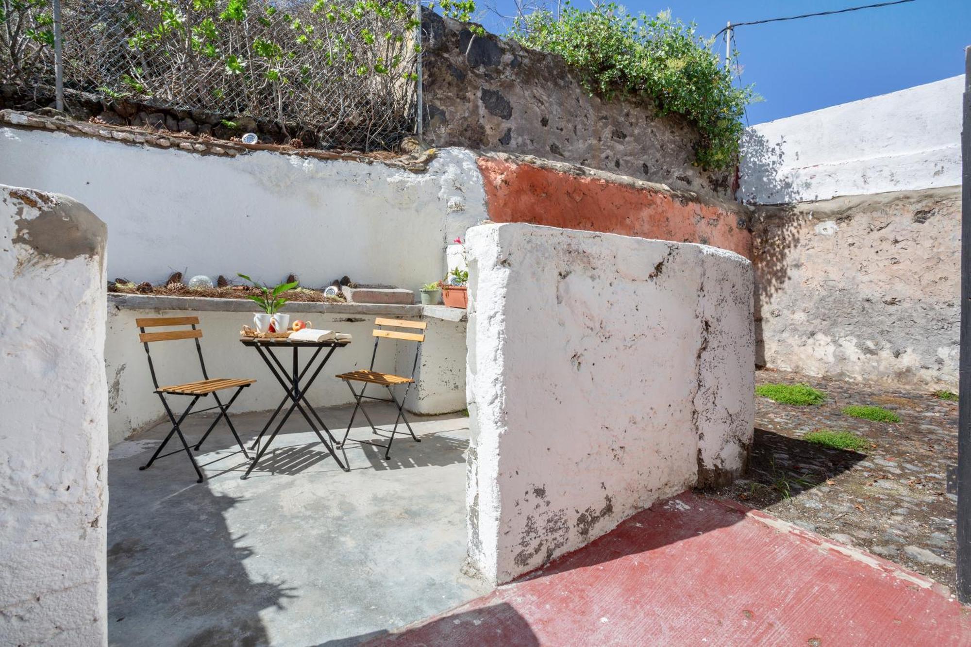 Un Jardin Al Mar Hotel Genoves ภายนอก รูปภาพ