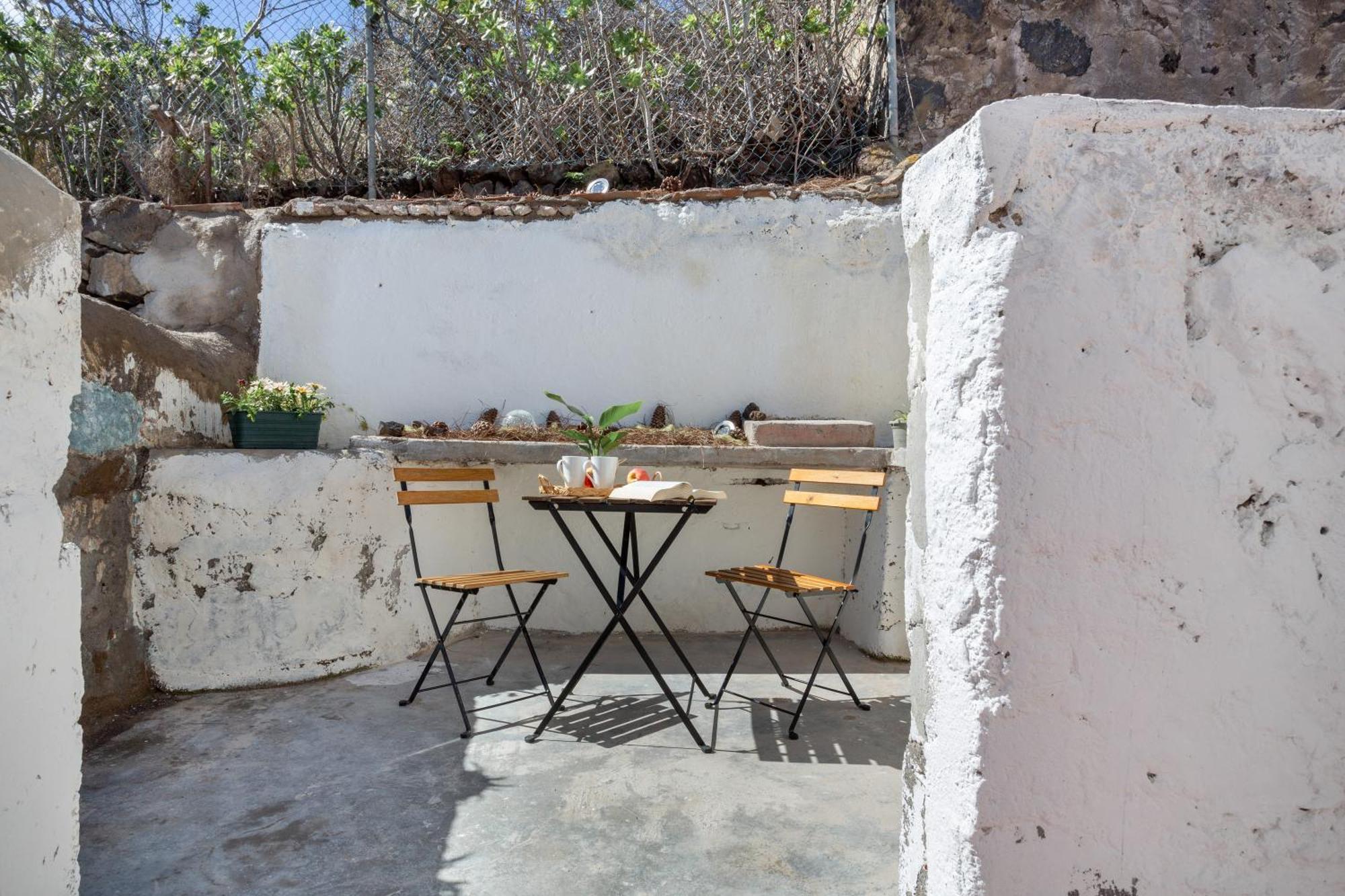Un Jardin Al Mar Hotel Genoves ภายนอก รูปภาพ